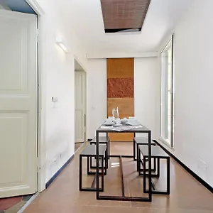 Charmsuite Michelangelo Rome